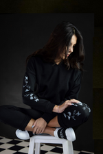 Load image into Gallery viewer, Hoodie Negra Mujer
