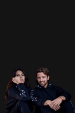 Load image into Gallery viewer, Hoodie Negra Mujer
